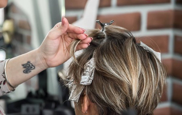5 conseils naturels pour colorer ses cheveux