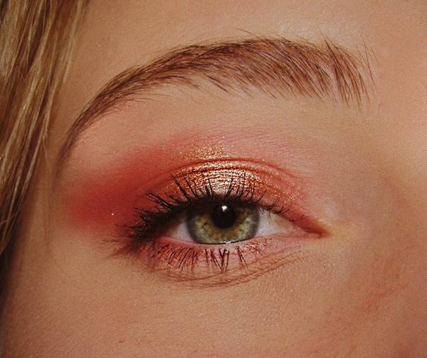 Quelles sont les astuces pour sublimer son regard au naturel ?